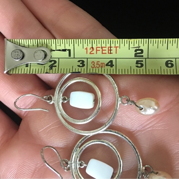 Vintage Circle Dangle Earrings - Picture 6 of 6